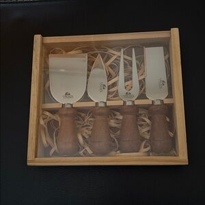Chicago Cutlery 4-Piece Cheese Knife Snack Spreaders Set Wood Handles NEW!